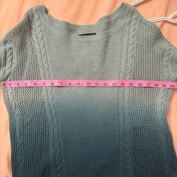 2/20 American Eagle Ombré Cable Knit Sweater - Women’s Small - Picture 5 of 7